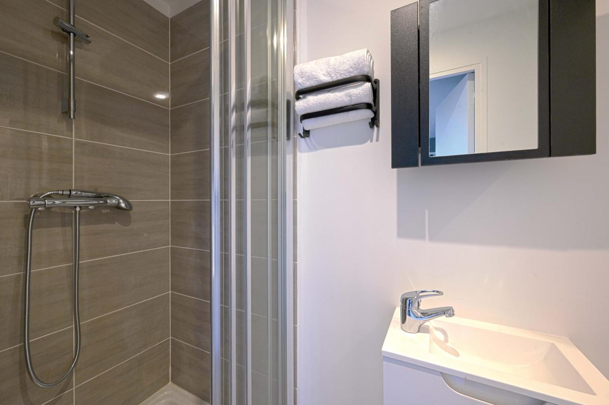 Modern Bright Apartment In Appart'Hotel Saint-Maur-des-Fossés Kültér fotó